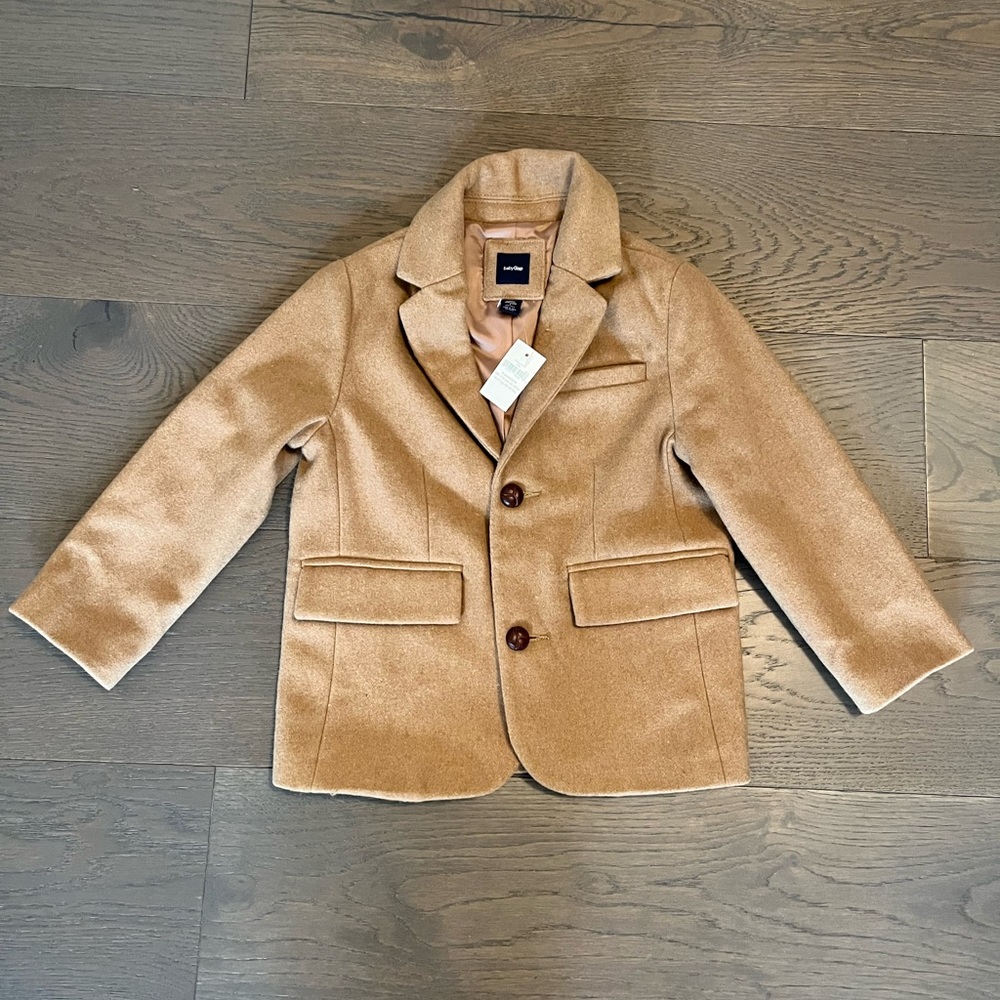 Gap camel boys winter dressy coat sz 5 NWT